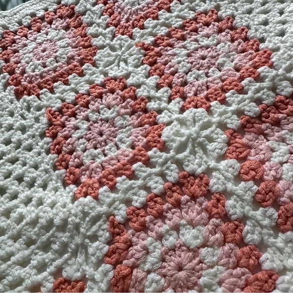 Pink Lily Crochet Tank and Skirt set. Size Small - Picture 10 of 11